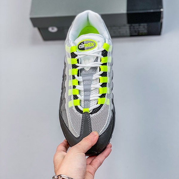 エアマックス95 イエローグラデ 偽物 2022★ナイキ AIR MAX 95 OG スニーカー nax10659