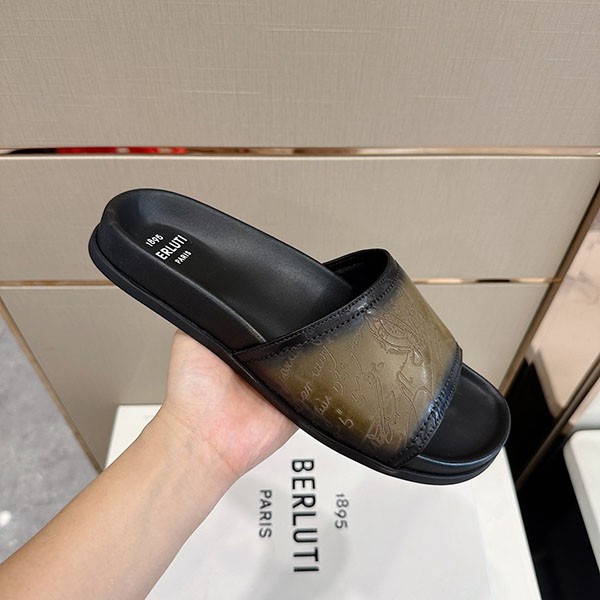 大人気!ベルルッティ エギオ サンダル コピー Stamp Leather Sandal bed75312