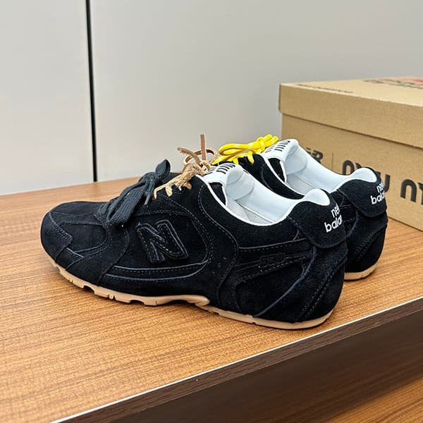 【大特価】ミュウミュウとNew Balanceのコラボ★デニム スニーカー 偽物 myi89177